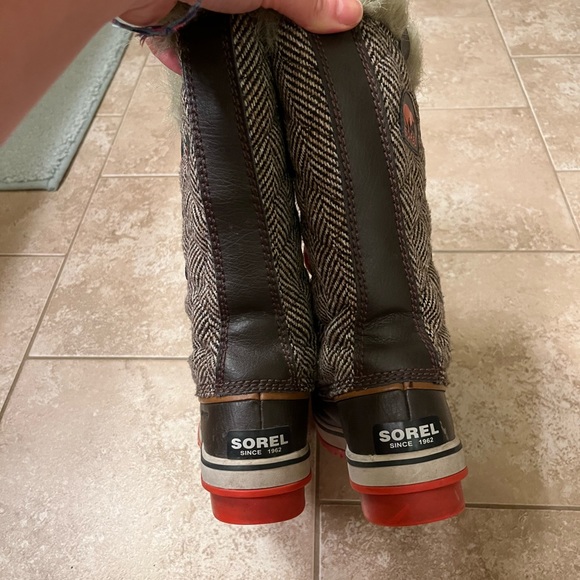 Sorel winter boot - Picture 3 of 4